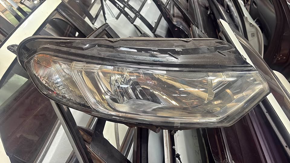 Ecosport Ford right headlight - Private Seller Ecosport Ford right headlight - Private Seller