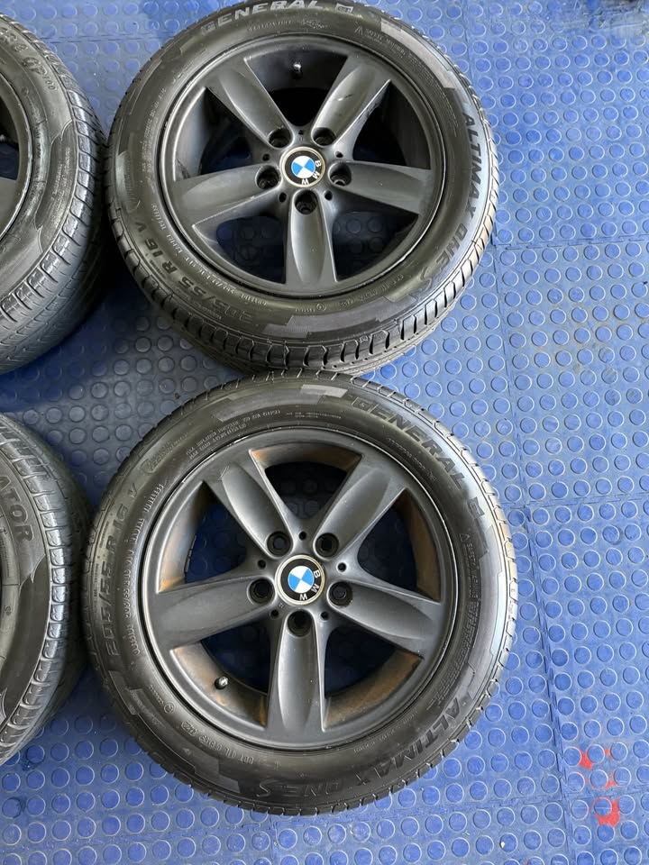 16INCH ORIGINAL BMW RIMS & TYRES FOR SALE (PREOWNED) - Private Seller 16INCH ORIGINAL BMW RIMS & TYRES FOR SALE (PREOWNED) - Private Seller