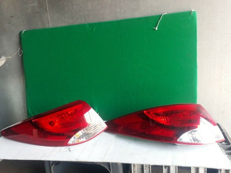 Hyundai Ix35 Taillight Contact for Price - Private Seller Hyundai Ix35 Taillight Contact for Price - Private Seller