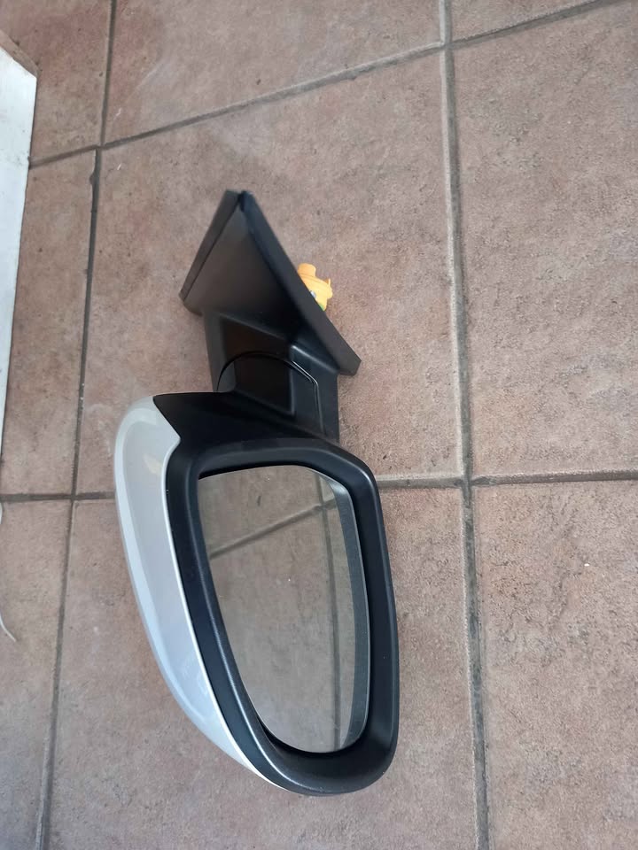 Bmw x3 left door mirror facelift - Private Seller Bmw x3 left door mirror facelift - Private Seller