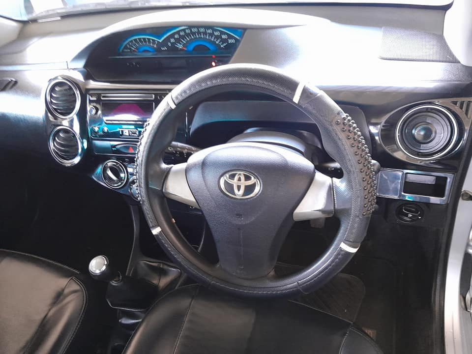 2016 TOYOTA ETIOS CROSS 1.5 MANUAL