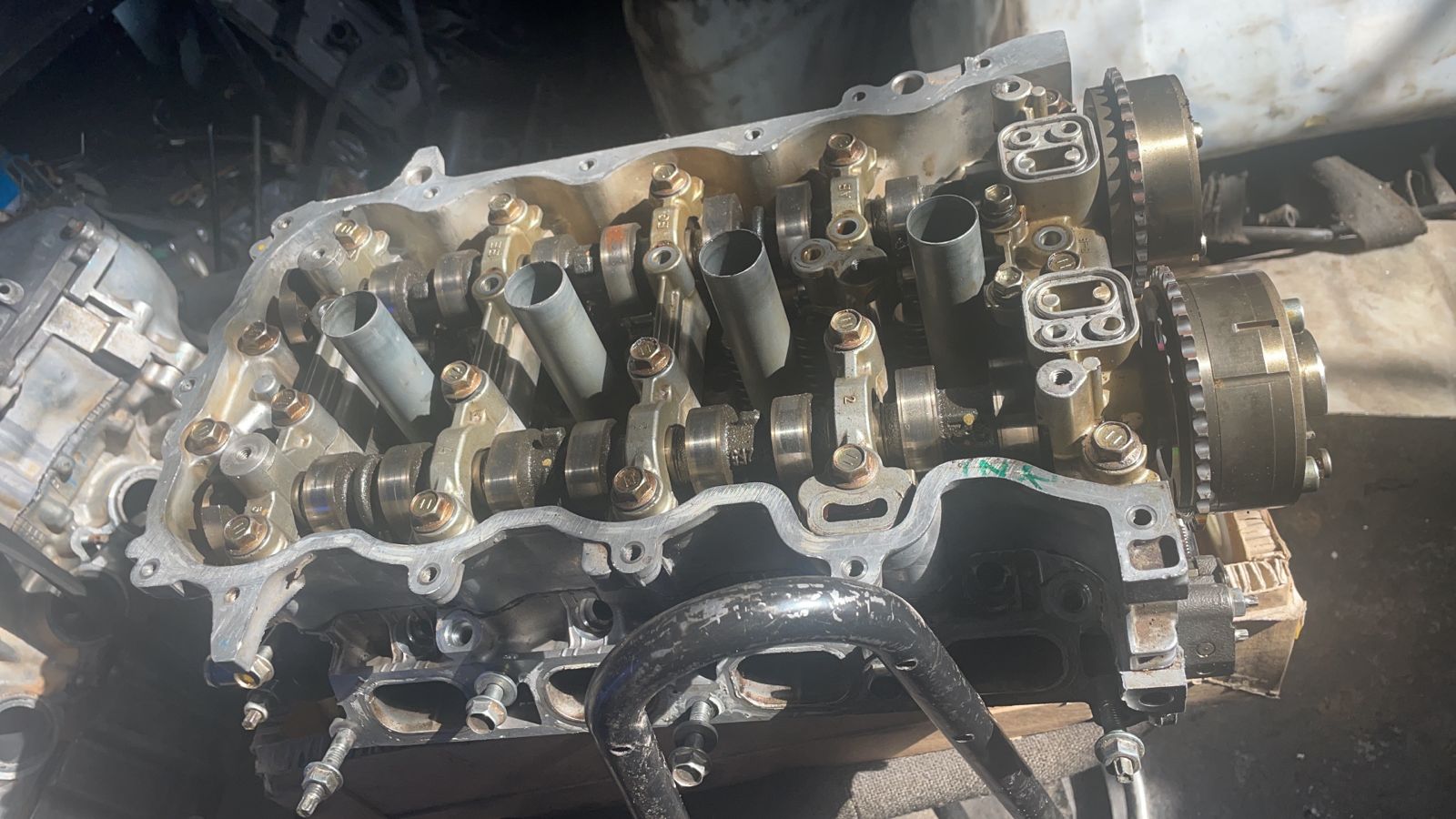 TOYOTA 1NR COMPLETE CYLINDER HEAD