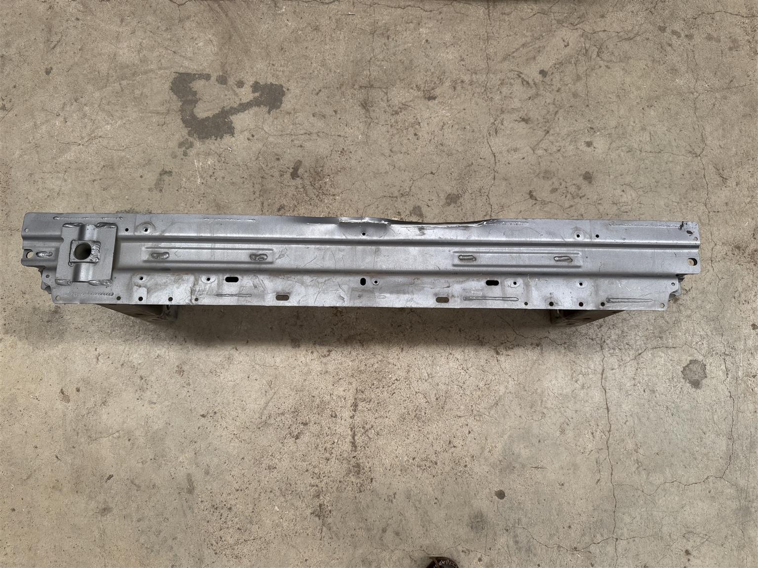 Range Rover Velar Stiffener - Private Seller Range Rover Velar Stiffener - Private Seller
