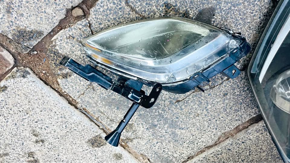 Hyundai Elantra fog light - Private Seller Hyundai Elantra fog light - Private Seller