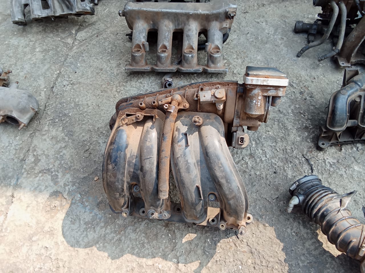 BMW 3 touring E36 318i intake manifold - Private Seller BMW 3 touring E36 318i intake manifold - Private Seller