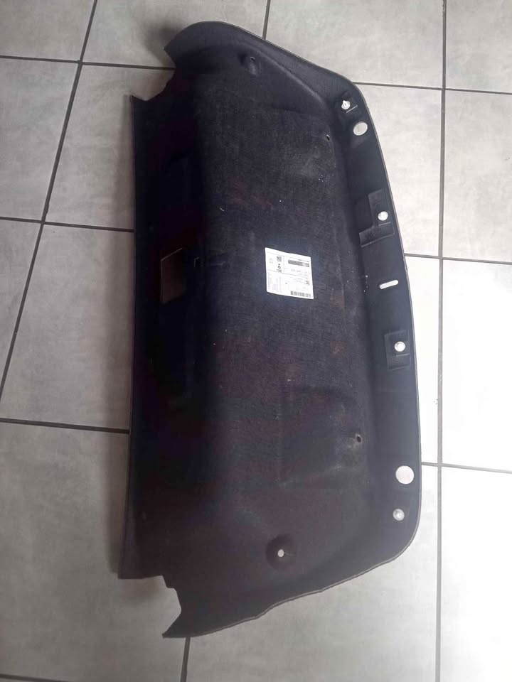 BMW G20 boot door cover