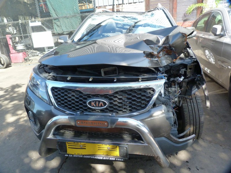 Kia Sorento 2.2D 4x4 AT Grey - 2012 STRIPPING FOR SPARES - Private Seller Kia Sorento 2.2D 4x4 AT Grey - 2012 STRIPPING FOR SPARES - Private Seller
