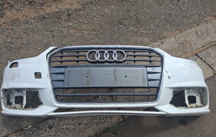 Genuine new and used parts for mercedes, b m w, audi and v w headlights, bumpers - Private Seller Genuine new and used parts for mercedes, b m w, audi and v w headlights, bumpers - Private Seller
