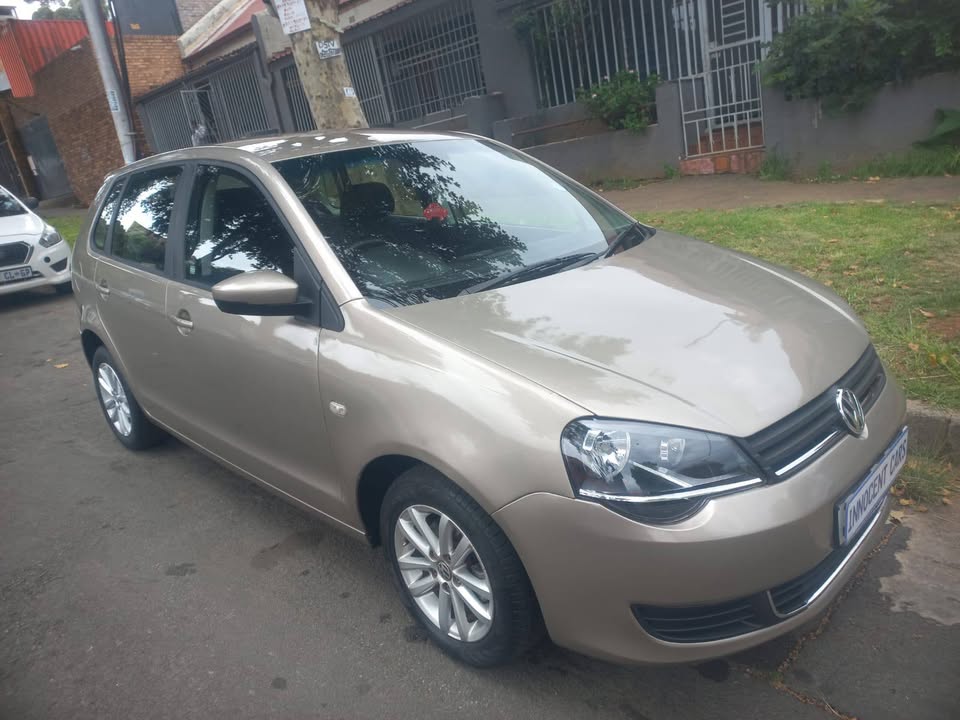 2016 VW POLO VIVO Hatchback 1.4 Petrol, Manual, Gold Color, Mileage