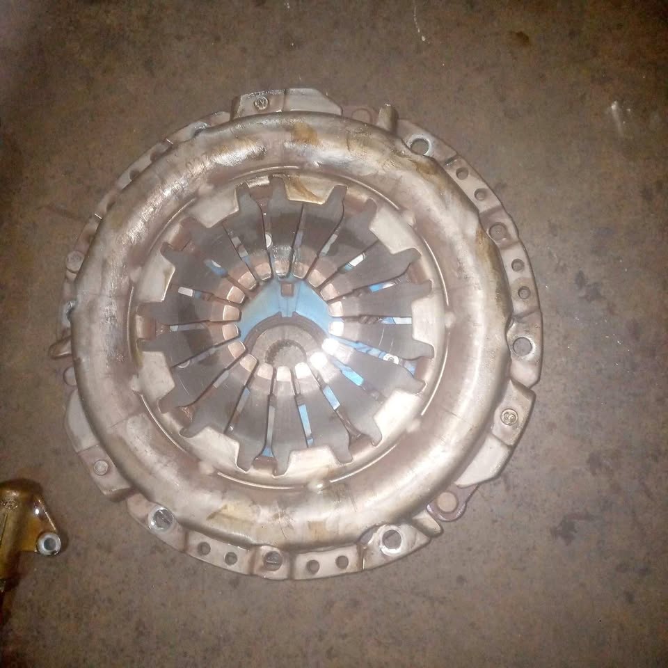 Hyundai i20 clutch kit maunal - Private Seller Hyundai i20 clutch kit maunal - Private Seller