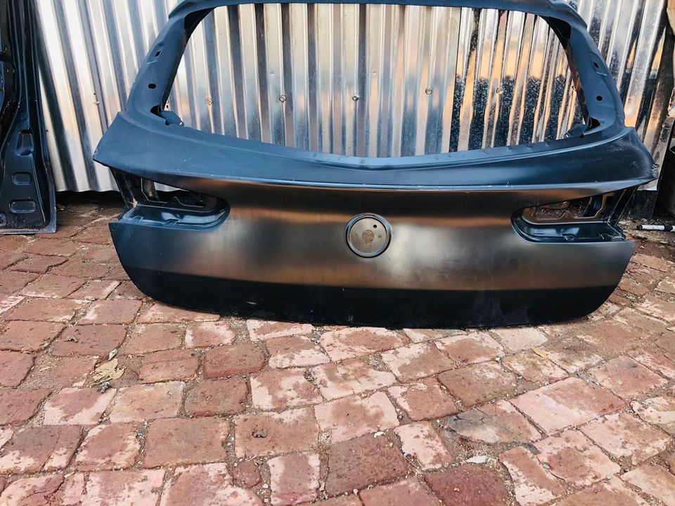 Alfa Romeo Giulietta (940) tailgate - Private Seller Alfa Romeo Giulietta (940) tailgate - Private Seller