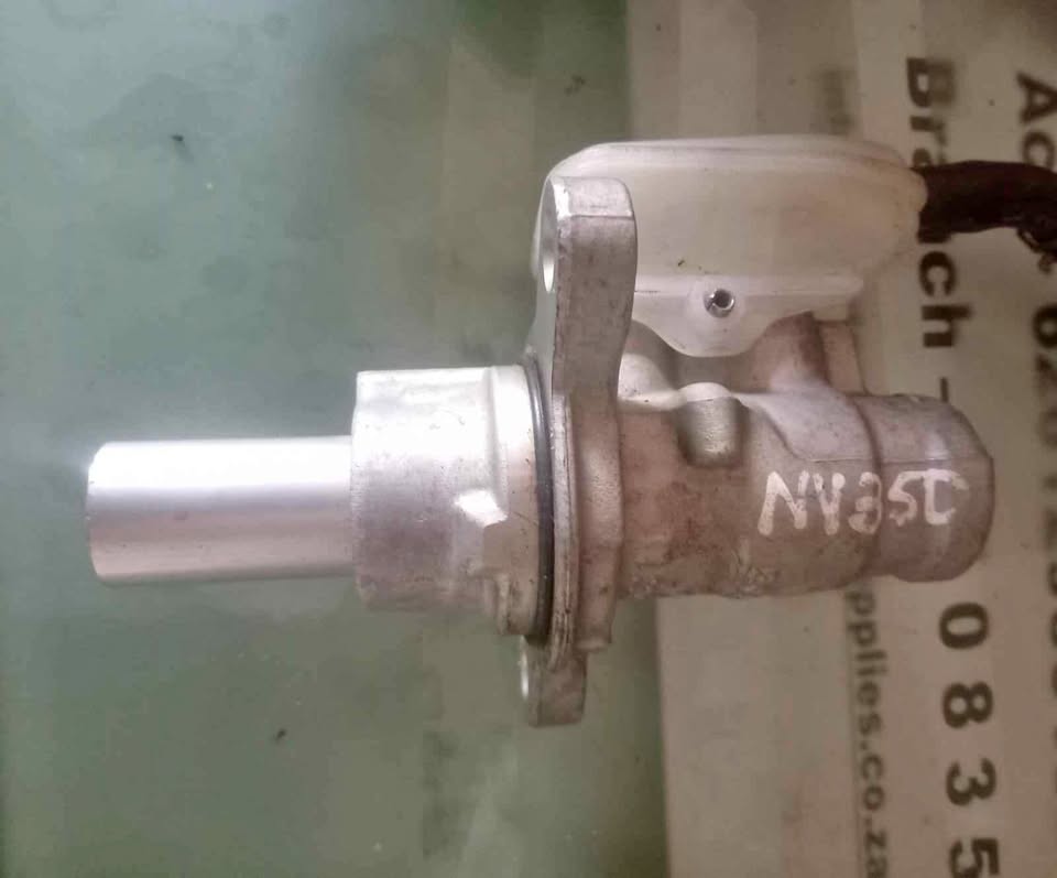 Nissan nv350 brake master cylinder - Private Seller