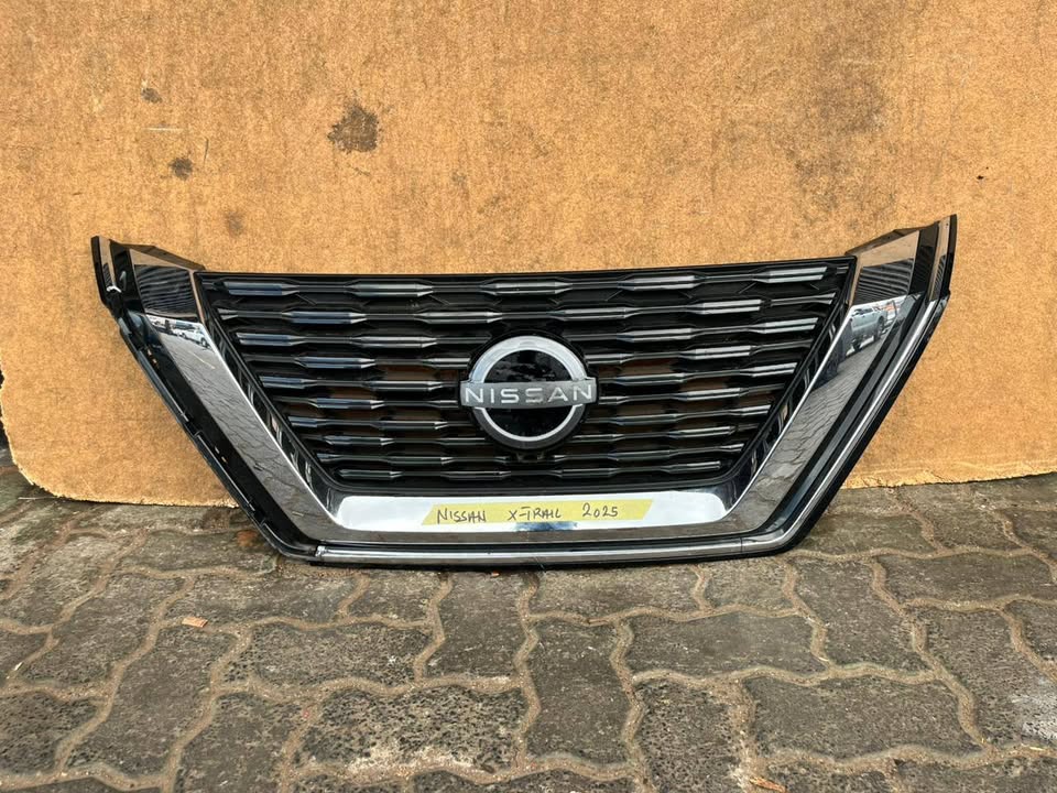 2025 Nissan X-Traill Grill - Private Seller 2025 Nissan X-Traill Grill - Private Seller