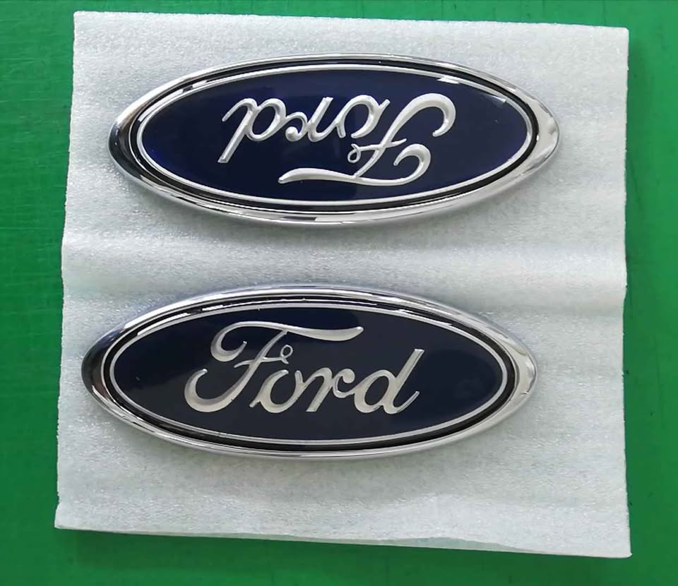 Ford Titanium back badge / emblem - Private Seller