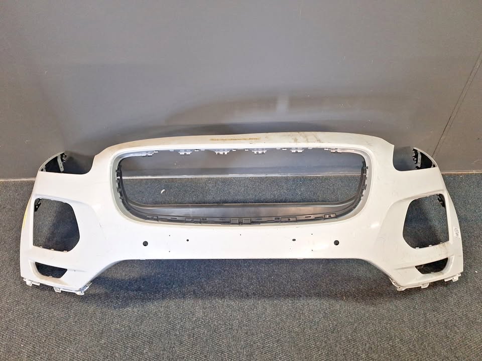Jaguar E-Pace Sport Front Bumper (2018 - 2022) - Private Seller Jaguar E-Pace Sport Front Bumper (2018 - 2022) - Private Seller
