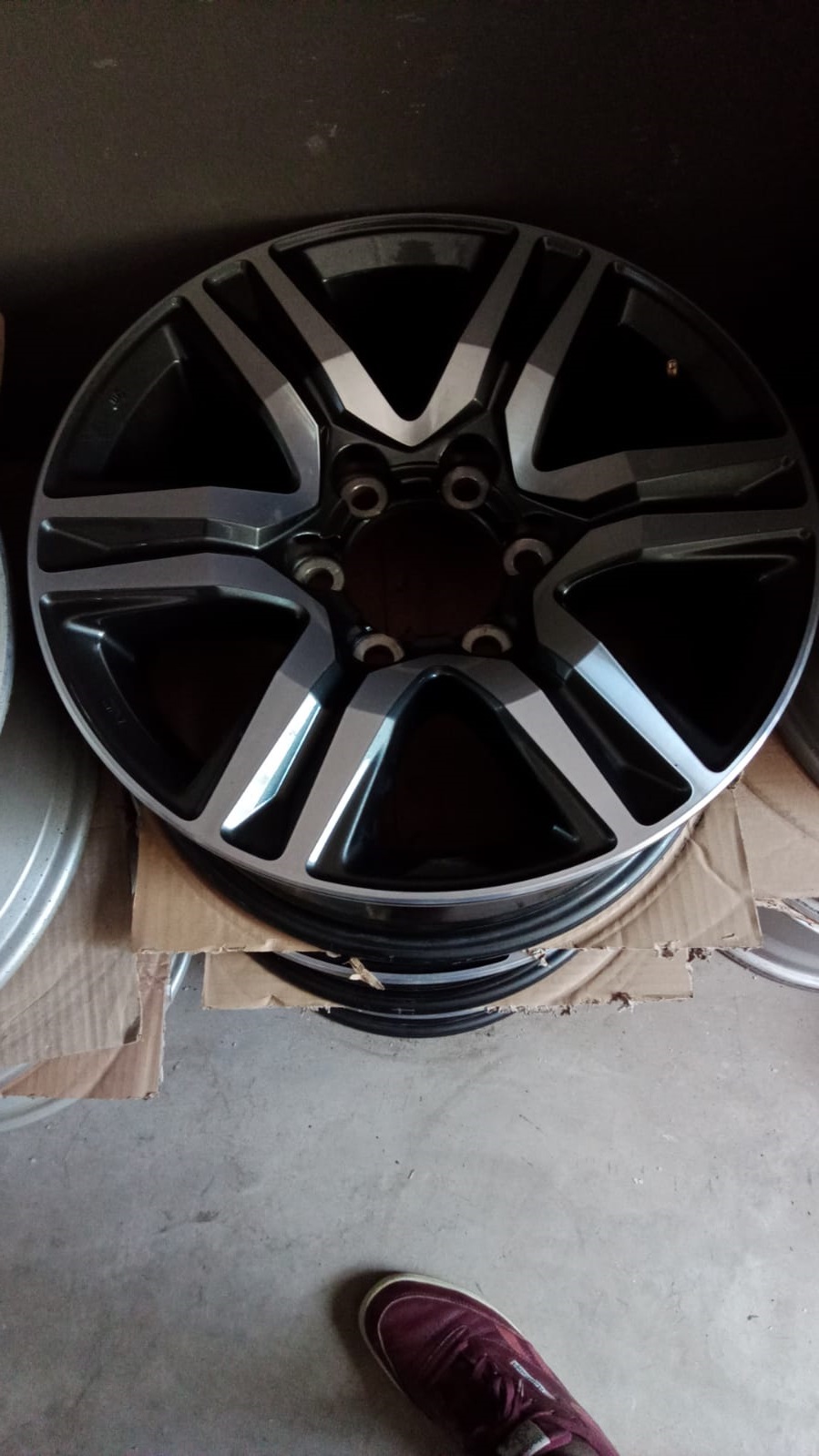17" Toyota Hilux/Fortuner original mag to use for spare wheel - Private Seller 17" Toyota Hilux/Fortuner original mag to use for spare wheel - Private Seller