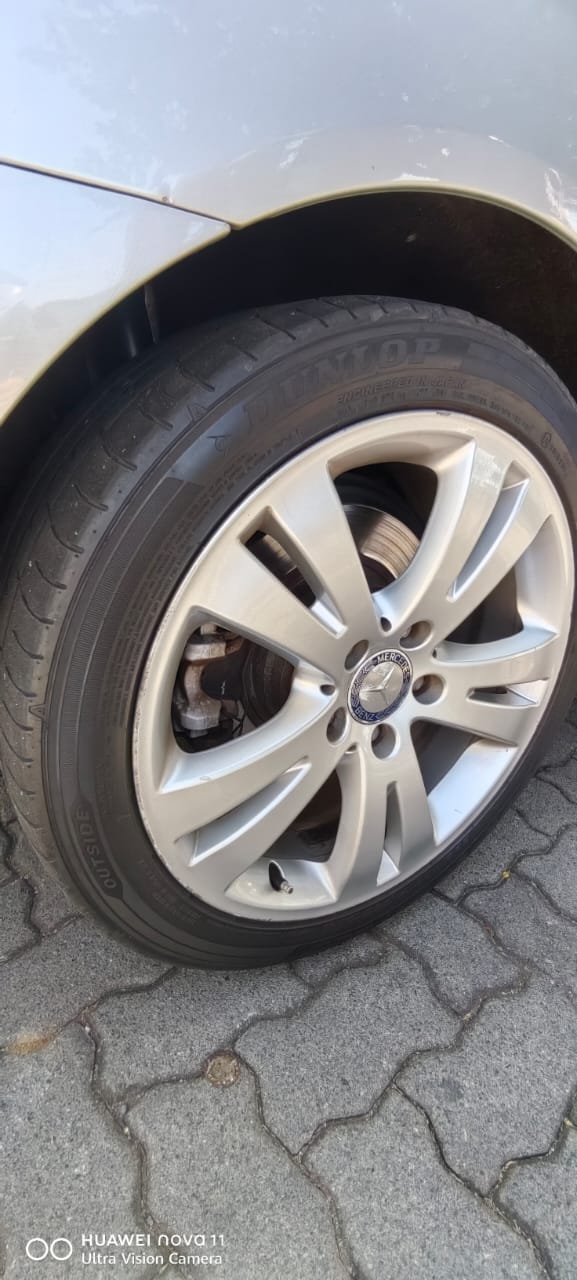 2011 Mercedes Benz C200 CGI W204