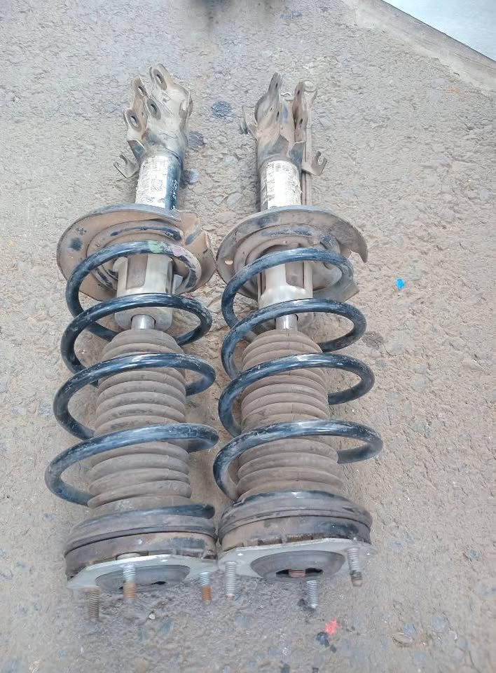 2009 up ford fiesta front shock n spring for sale - Private Seller 2009 up ford fiesta front shock n spring for sale - Private Seller