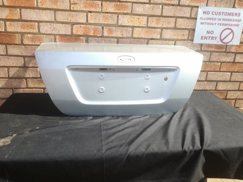 Ford Ikon Tailgate - Private Seller Ford Ikon Tailgate - Private Seller