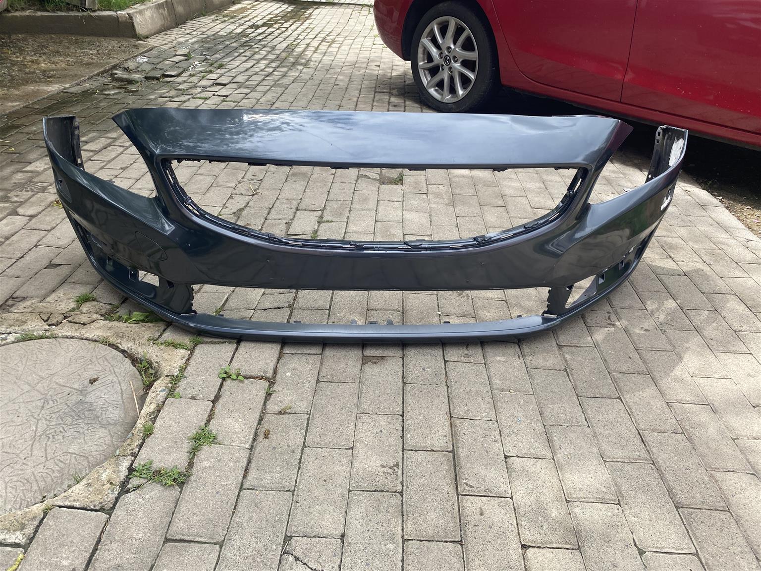 2015 VOLVO S60 FRONT BUMPER FOR SALE. IN PRISTINE CONDITION - Private Seller 2015 VOLVO S60 FRONT BUMPER FOR SALE. IN PRISTINE CONDITION - Private Seller