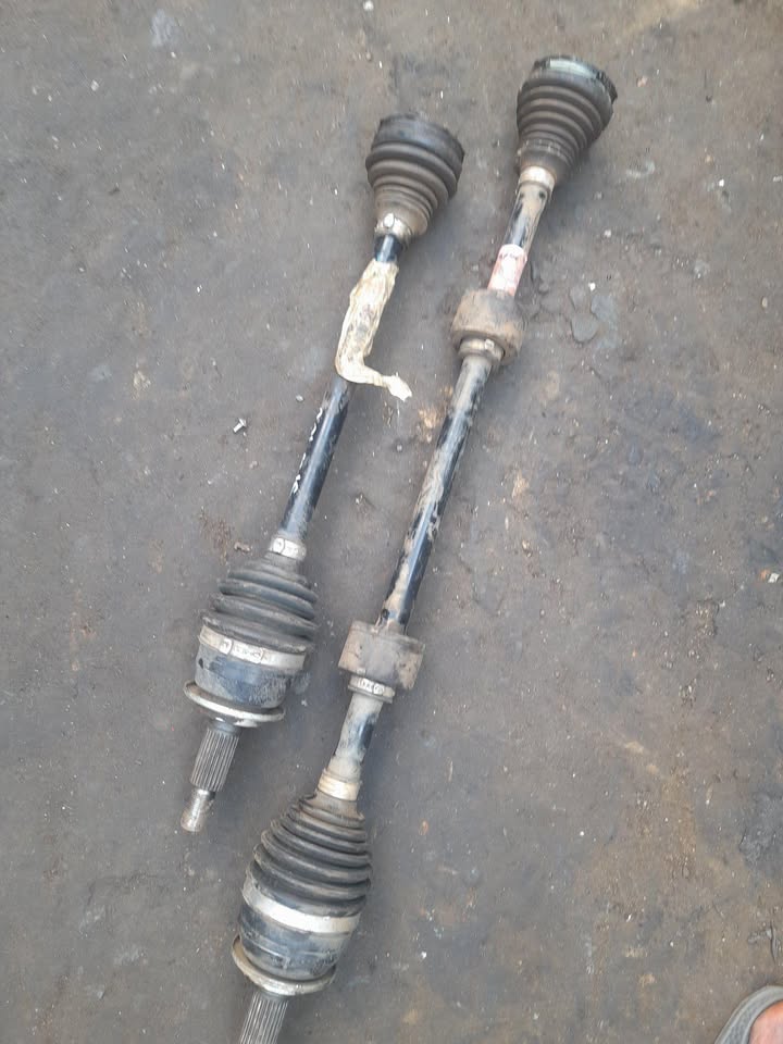 TOYOTA STARLET DRIVE SHAFT AVAILABLE - Private Seller TOYOTA STARLET DRIVE SHAFT AVAILABLE - Private Seller