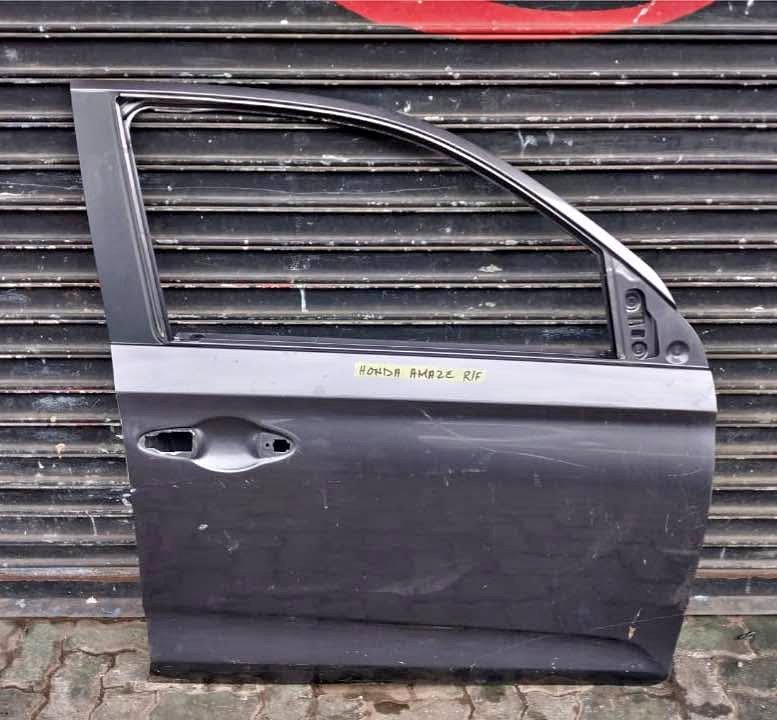 Honda Amaze door - Private Seller Honda Amaze door - Private Seller