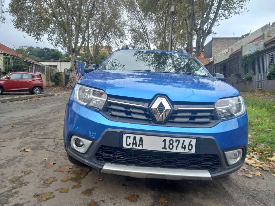 2019 Renault Sandero Plus T900 Petrol, Manual, Blue, 61000km Service book, Spare key