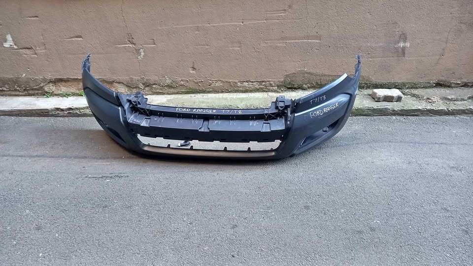 FORD RANGER T7 T8 FRONT BUMPER - Private Seller FORD RANGER T7 T8 FRONT BUMPER - Private Seller