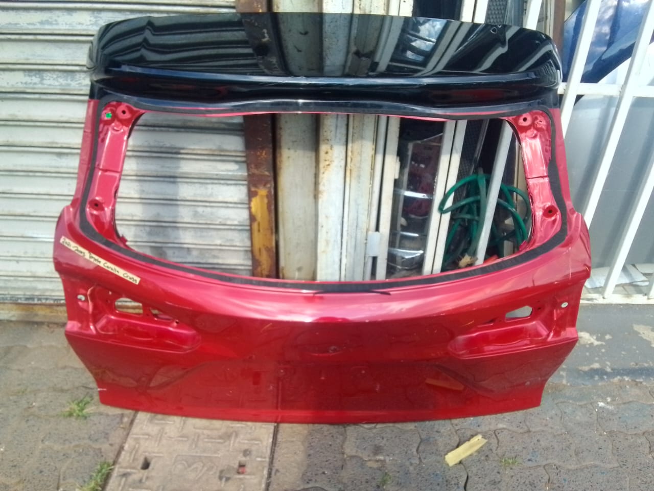 (2021-2023) TOYOTA COROLA CROSS REAR TAILGATE FOR SALE - Private Seller (2021-2023) TOYOTA COROLA CROSS REAR TAILGATE FOR SALE - Private Seller