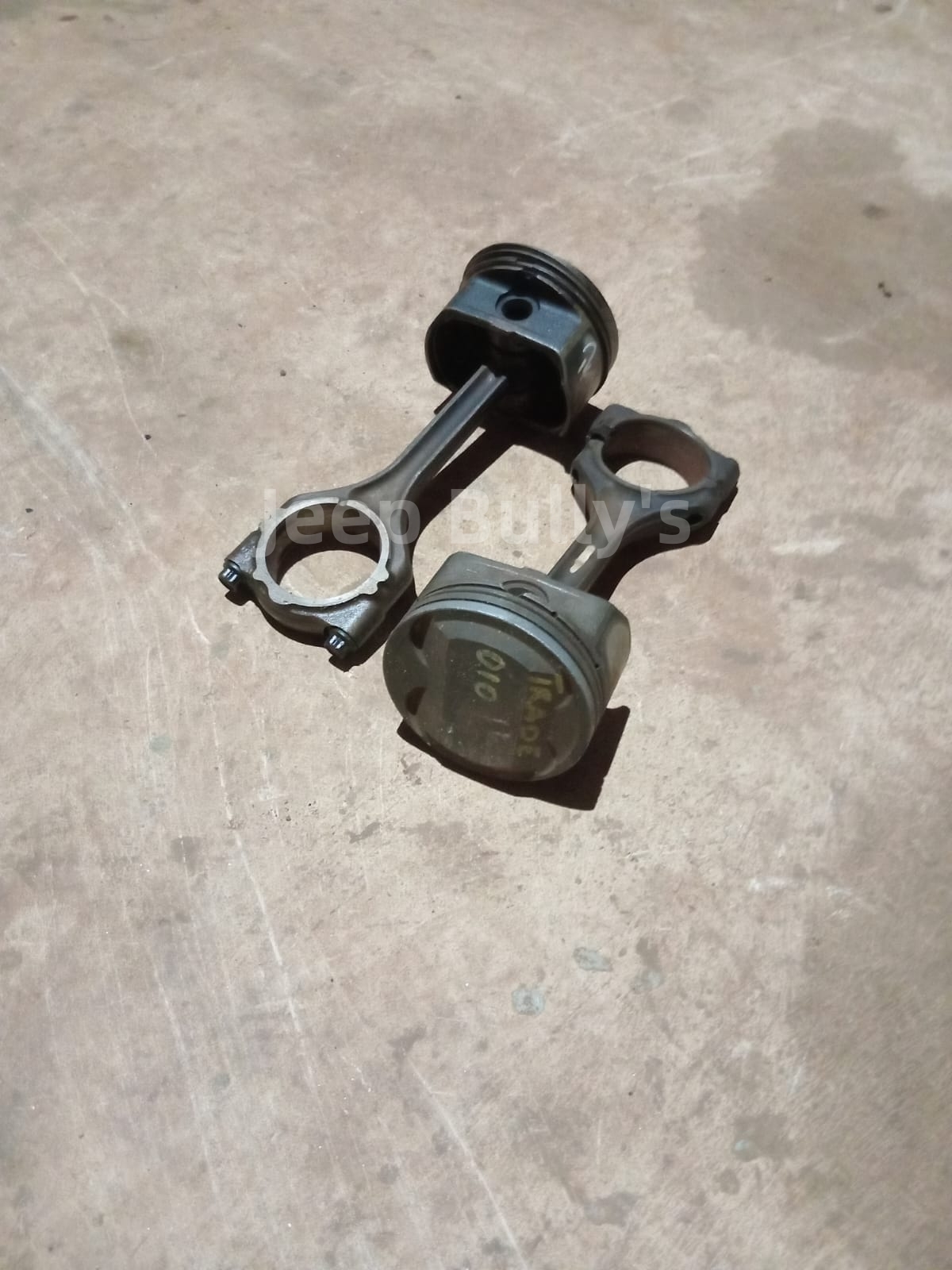Second Hand Dodge Caliber Pistons - Private Seller Second Hand Dodge Caliber Pistons - Private Seller