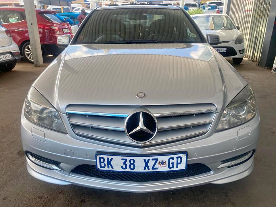 2011 MERCEDES BENZ C200