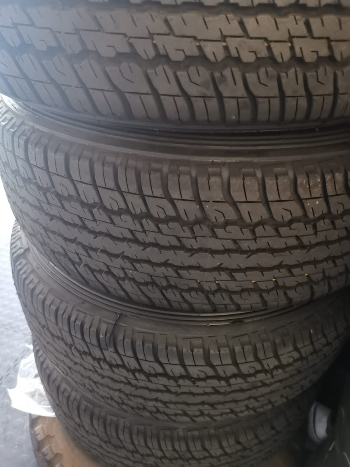17" Nissan Navara Pro4X original mags with new 265/65/17 Dunlop Grandtrek A/T se - Private Seller