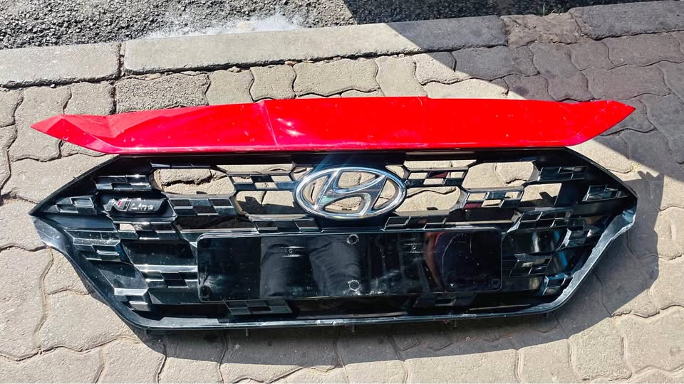 Hyundai i20 N Line grill - Private Seller Hyundai i20 N Line grill - Private Seller