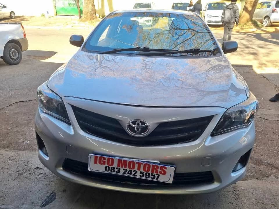 2014 Toyota Corolla quest 1.6Manual 85,000KM R117000 Mechanically Perfect with Clothes Seat interior