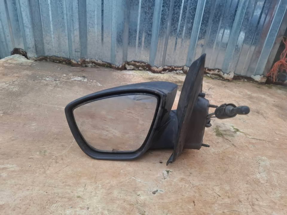 2019 Ford Figo Sedan Side Mirror - Private Seller 2019 Ford Figo Sedan Side Mirror - Private Seller