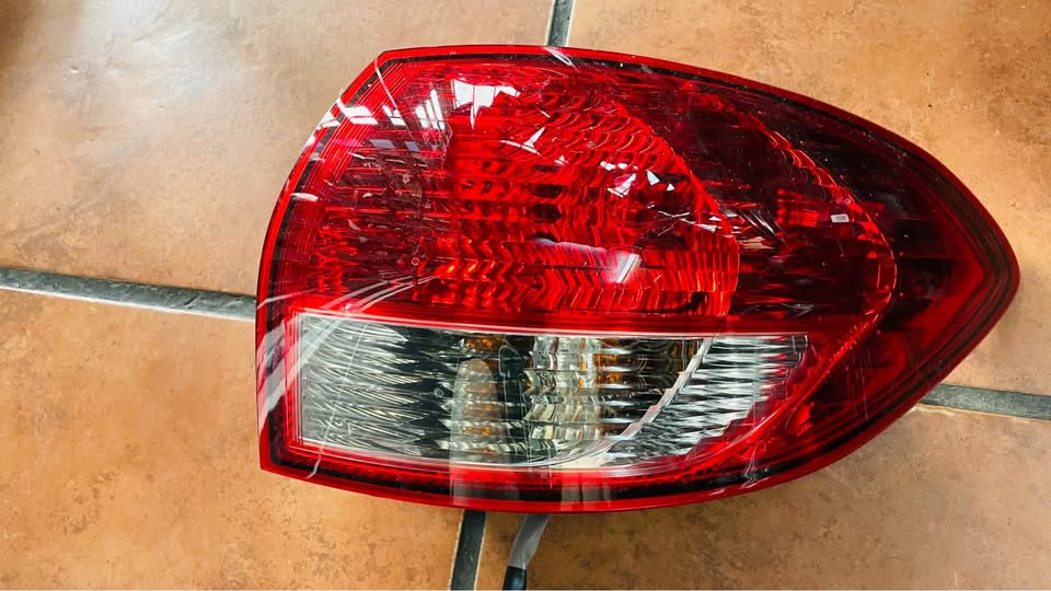 Subaru Tribeca taillights - Private Seller Subaru Tribeca taillights - Private Seller