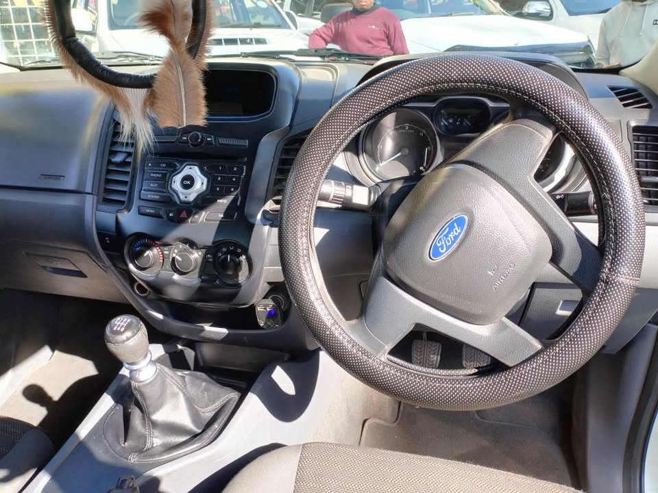 2012 FORD RANGER 2.2 6SPEED SUPERCAB MANUAL