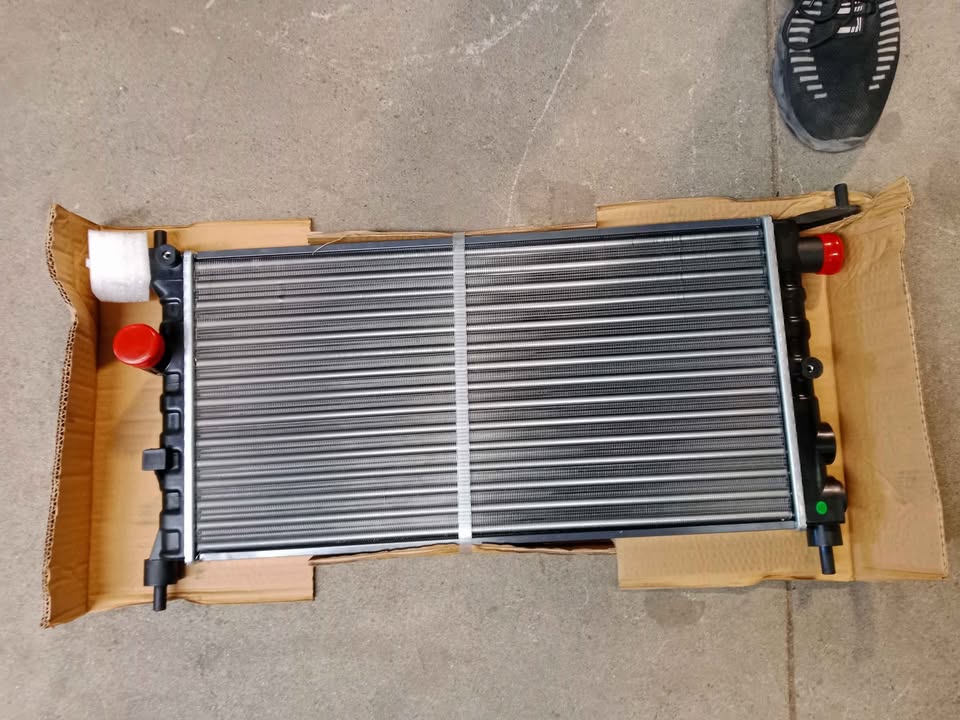 New Corsa B 1.4 light Radiator - Private Seller