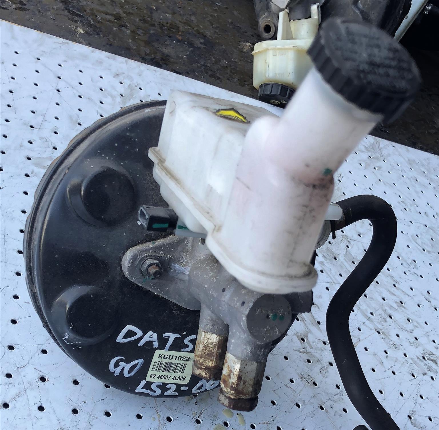 DATSUN GO BRAKE BOOSTER AND MASTER (LS2-009) - Private Seller DATSUN GO BRAKE BOOSTER AND MASTER (LS2-009) - Private Seller