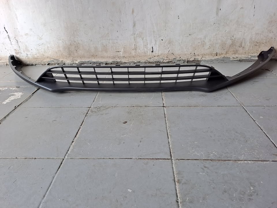 Lower Bumper Ford Focus 15-18 - Private Seller Lower Bumper Ford Focus 15-18 - Private Seller