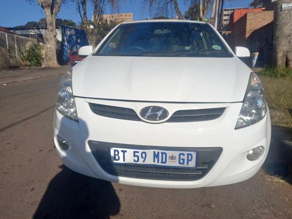 2011 Hyundai  i20 1.2 Petrol, Automatic, White, 75000kms