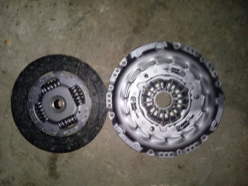MAZDA BT 50 SERIES I 3.0 TDCi Weat clutch kit OEM FOMOCO - Private Seller MAZDA BT 50 SERIES I 3.0 TDCi Weat clutch kit OEM FOMOCO - Private Seller