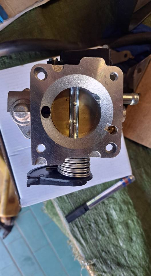 Opel corsa utility bakkie throttle body - Private Seller Opel corsa utility bakkie throttle body - Private Seller