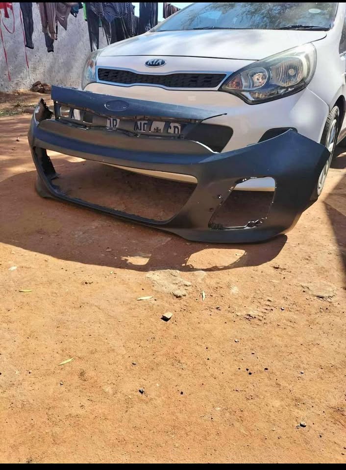 KIA RIO 2015 FRONT BUMPER - Private Seller