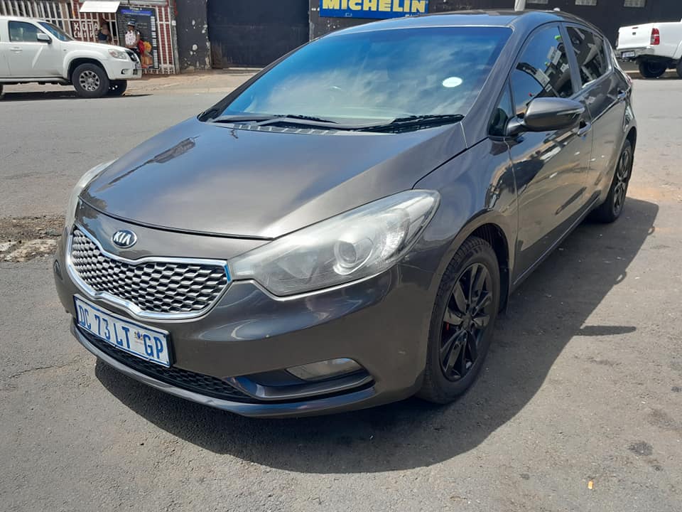 2015 KIA CERATO 1.6 HATCHBACK