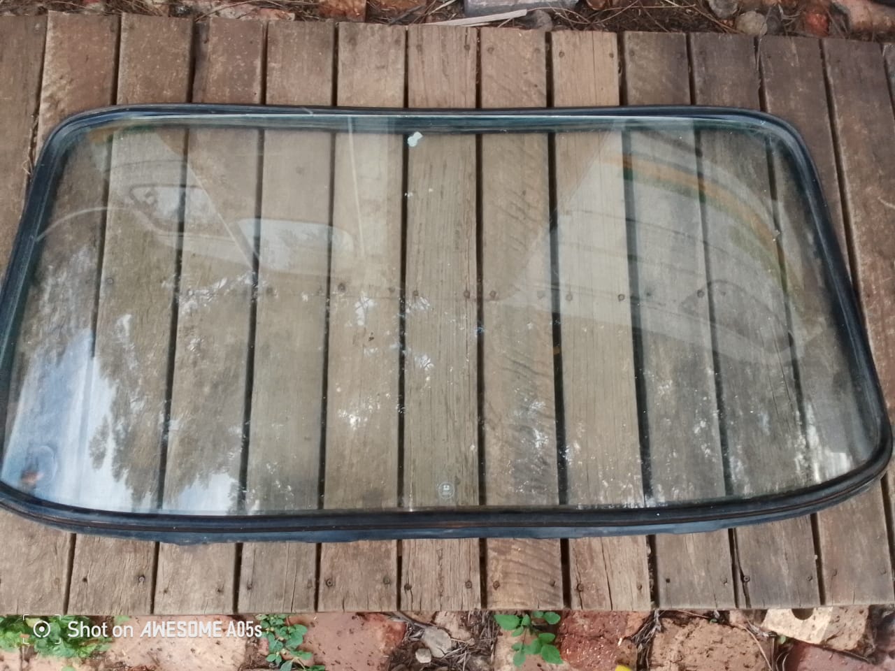 Renault 5 windscreen with rubber - Private Seller