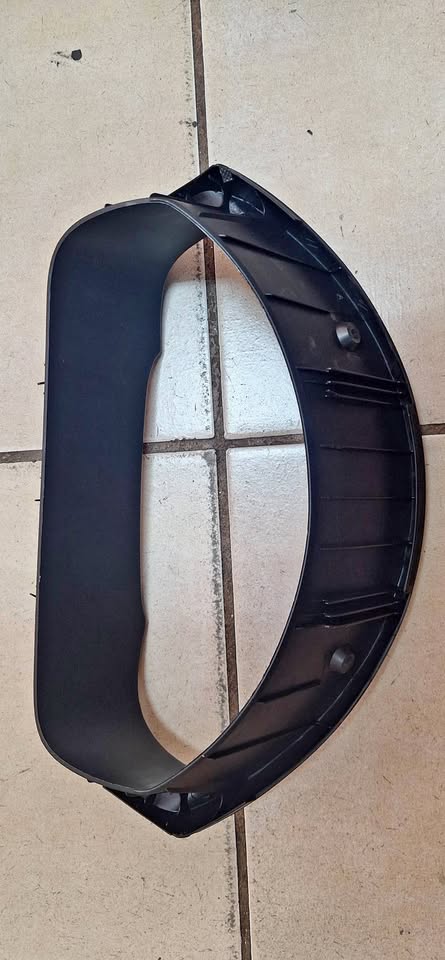 Kia rio cluster cover available - Private Seller