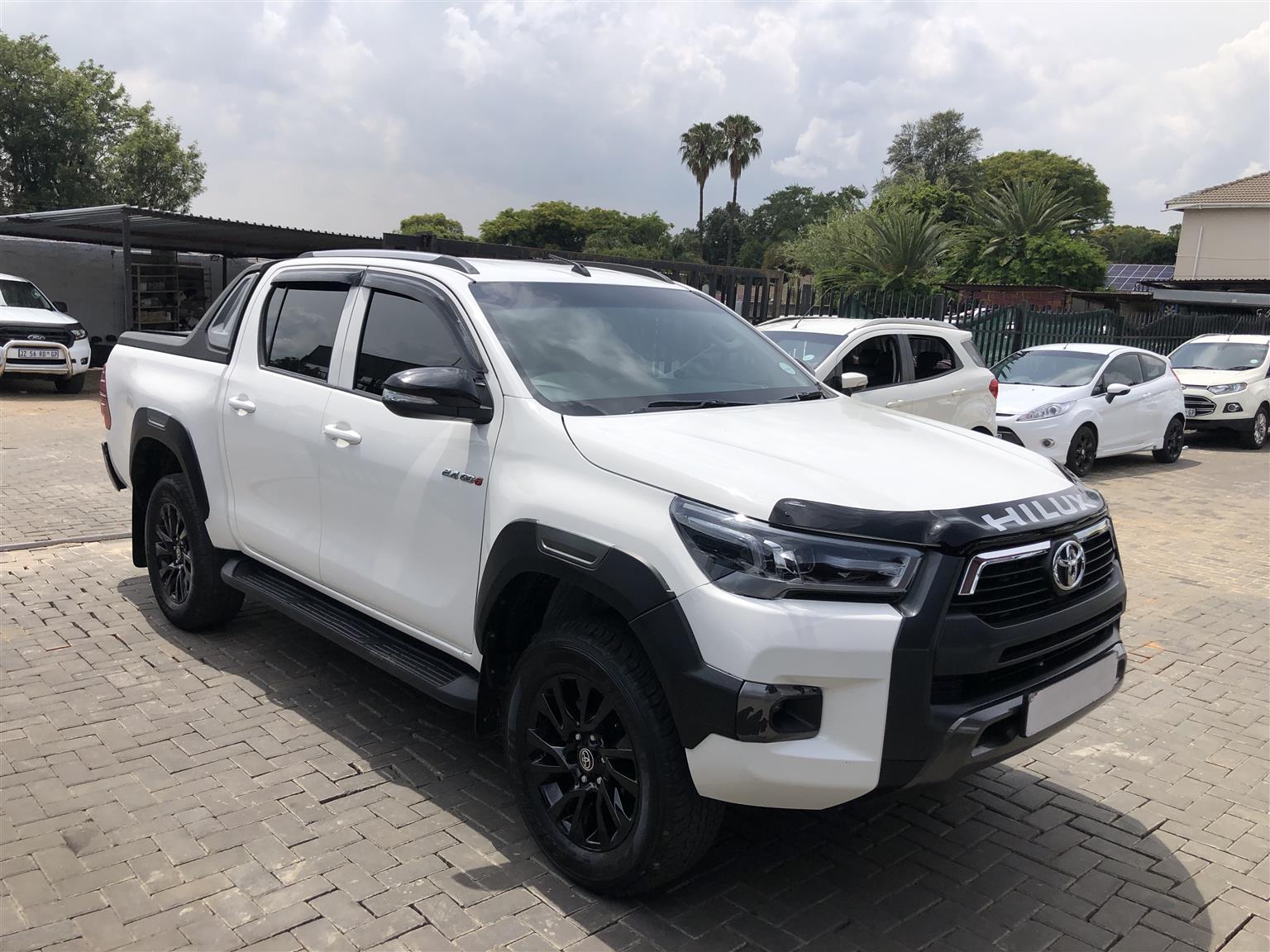 Used 2024 Toyota Hilux 2.4GD-6 double cab Raider auto - Private Seller Used 2024 Toyota Hilux 2.4GD-6 double cab Raider auto - Private Seller