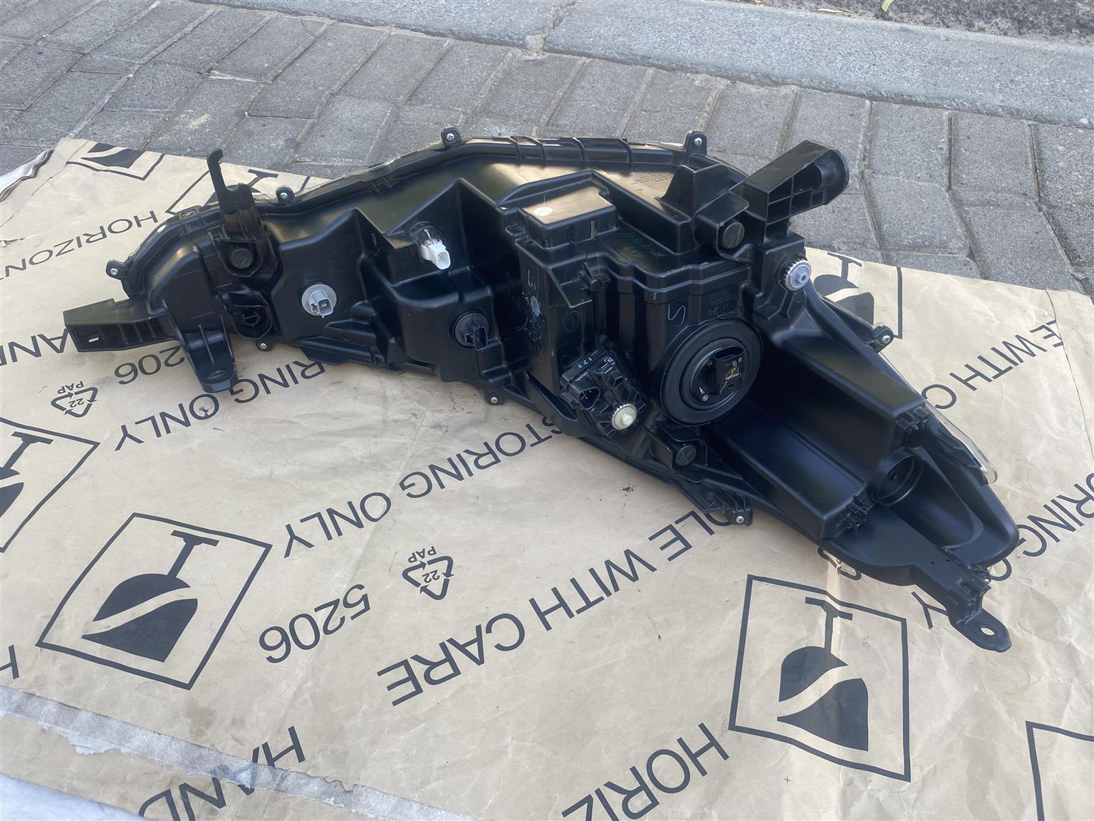 2024 TOYOTA COROLLA CROSS HALOGEN HEADLIGHT LEFT SIDE FOR SALE