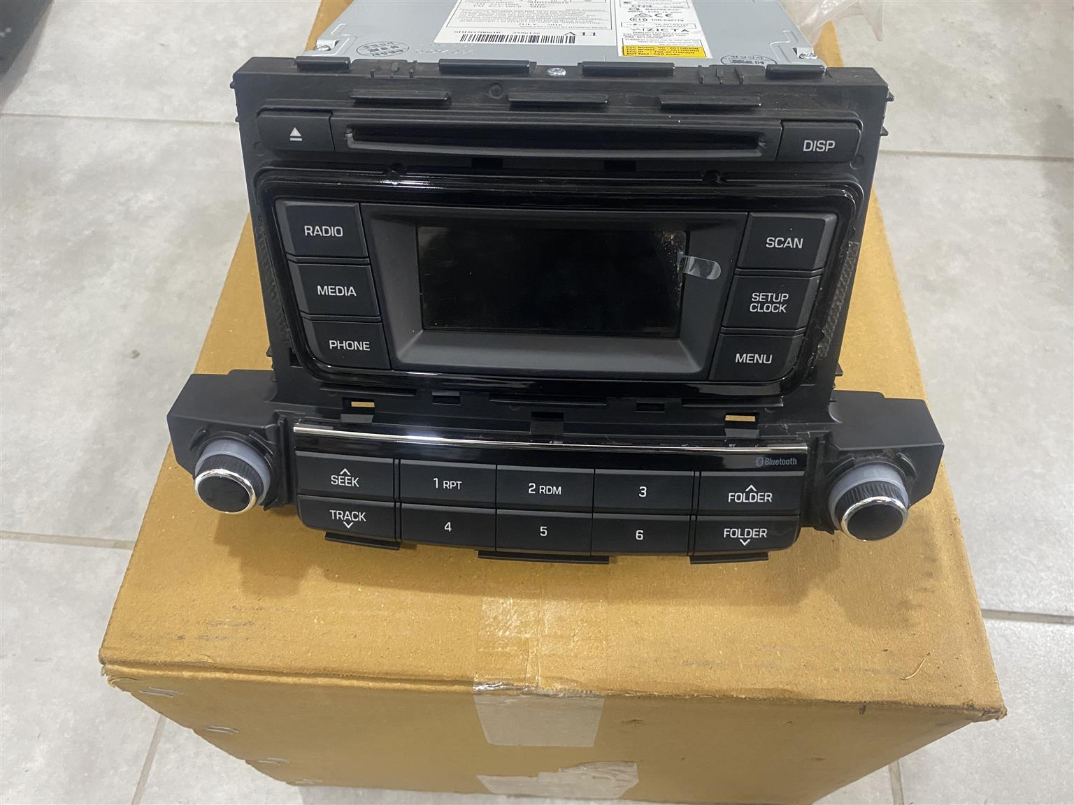 2016 HYUNDAI TUCSON RADIO FOR SALE. BRAND NEW - Private Seller